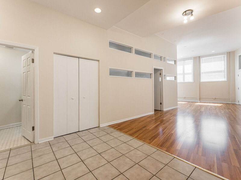 2120 W Grand Avenue Chicago IL 60612