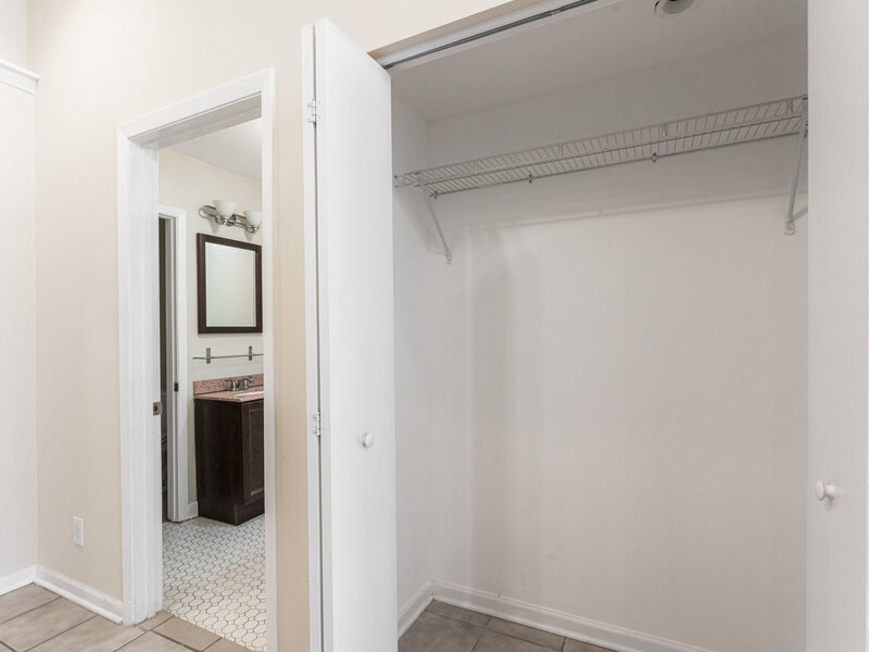 2120 W Grand Avenue Chicago IL 60612