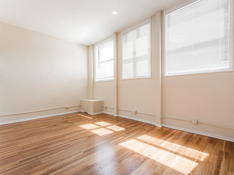 2120 W Grand Avenue Chicago IL 60612