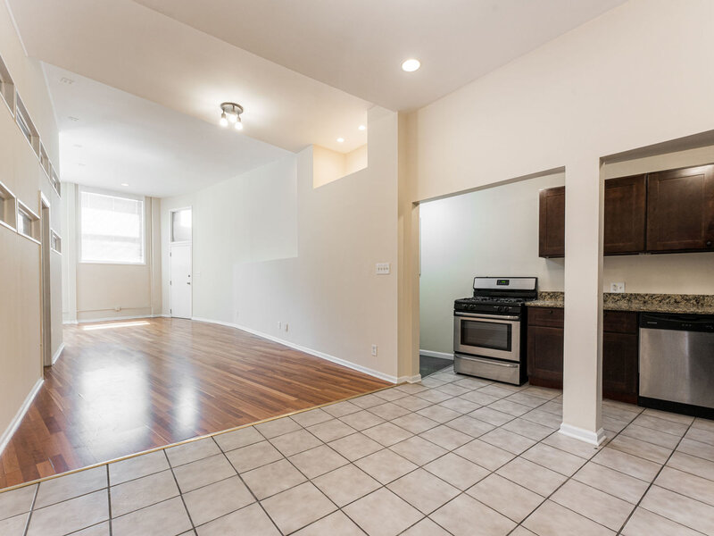 2120 W Grand Avenue Chicago IL 60612