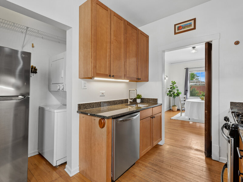 240 S Maple Avenue Oak Park IL 60302