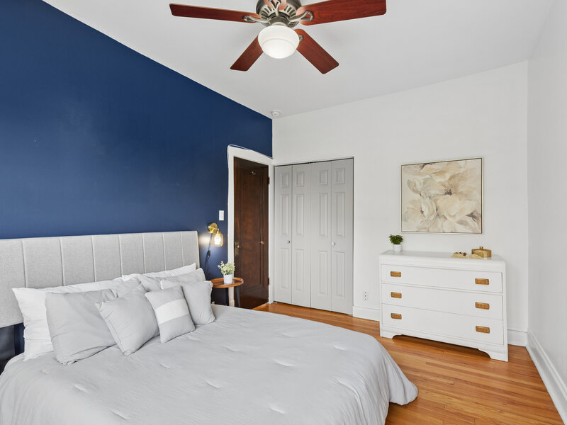 240 S Maple Avenue Oak Park IL 60302
