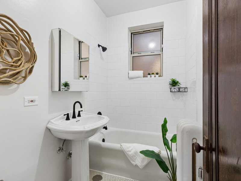 240 S Maple Avenue Oak Park IL 60302