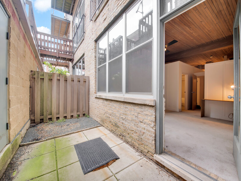 2333 W St. Paul Avenue Chicago IL 60647