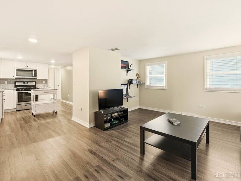 904 Kenilworth Place Aurora IL 60506