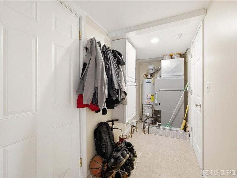 904 Kenilworth Place Aurora IL 60506