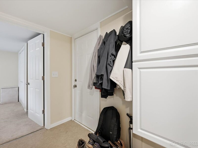 904 Kenilworth Place Aurora IL 60506