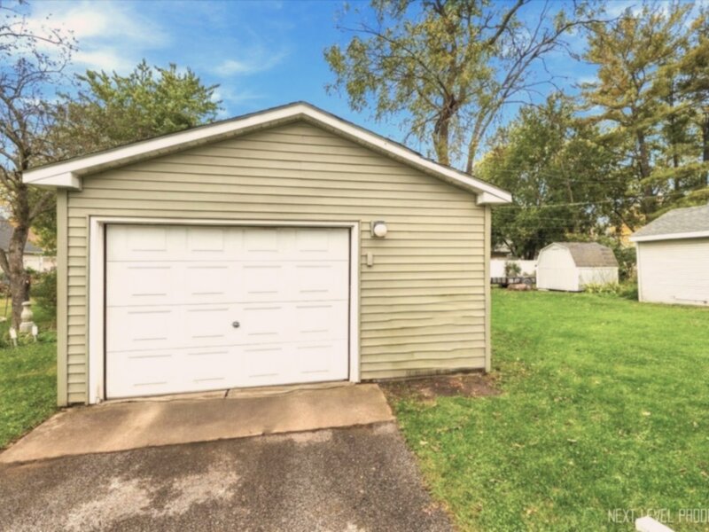 904 Kenilworth Place Aurora IL 60506