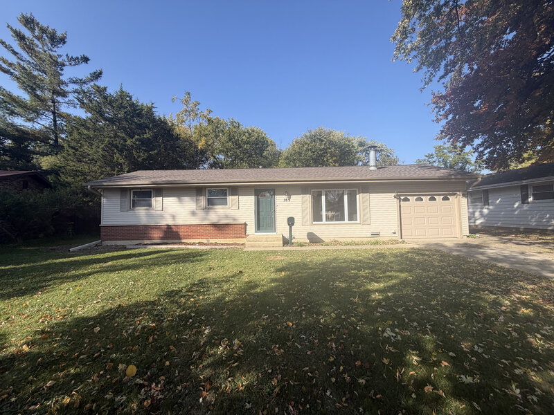 169 Shawnee Drive Carol Stream IL 60188