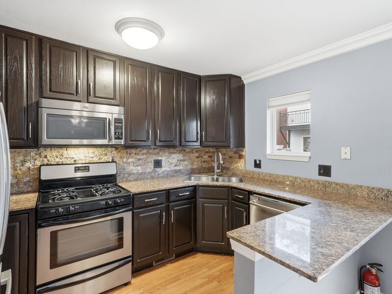 3645 W Cornelia Avenue Chicago IL 60618