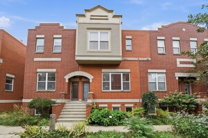 Photo of 3645 W Cornelia Avenue Chicago IL 60618