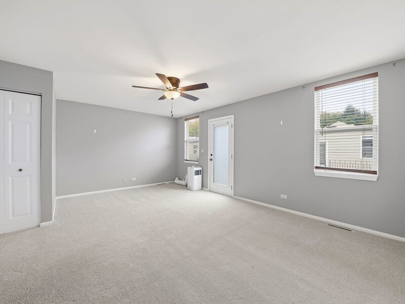 3645 W Cornelia Avenue Chicago IL 60618