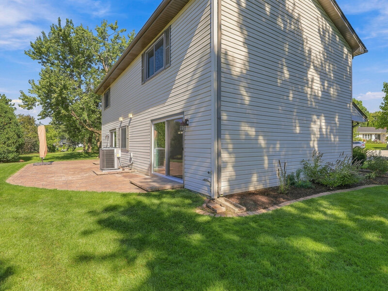 7 Pheasant Court Woodridge IL 60517