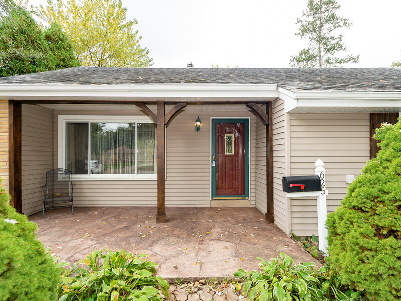 625 S 2nd Street West Dundee IL 60118