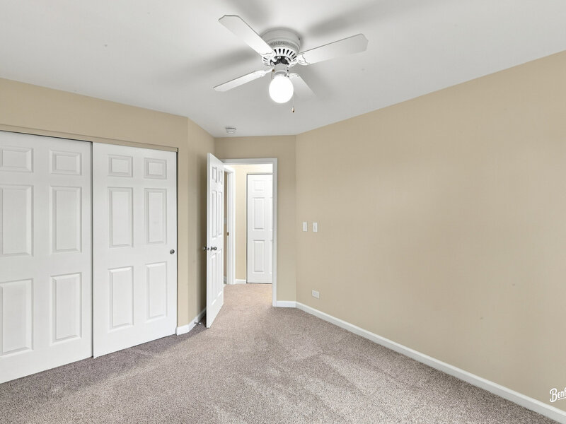 2656 S Cedar Glen Drive Arlington Heights IL 60005