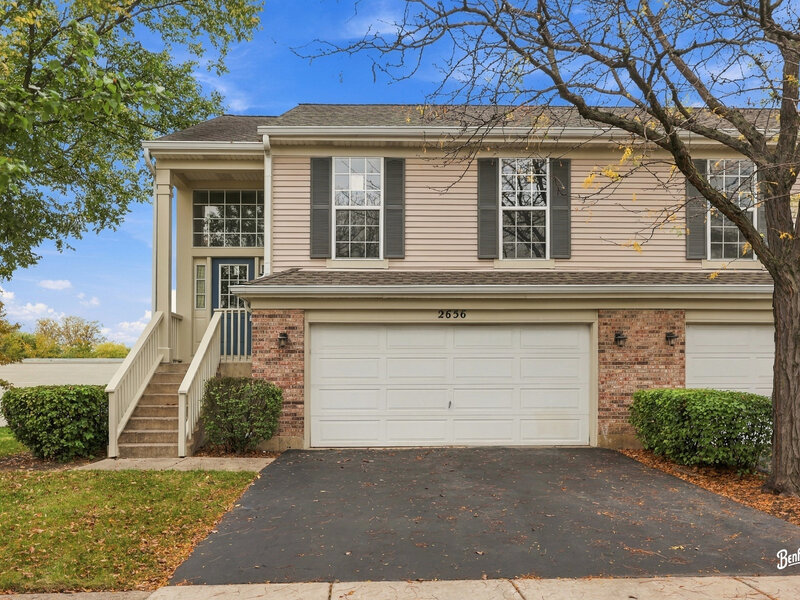 2656 S Cedar Glen Drive Arlington Heights IL 60005