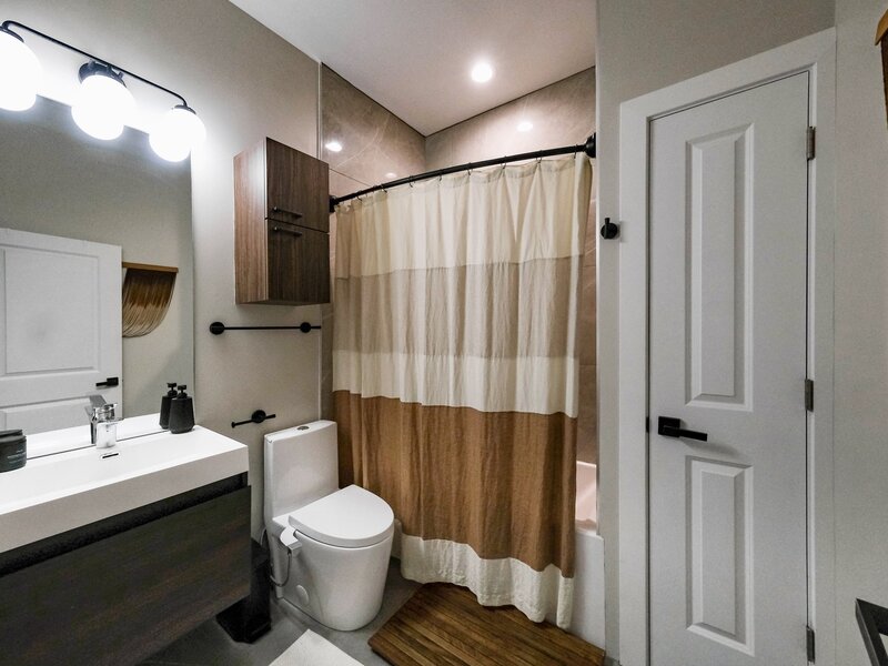 1818 N Sawyer Avenue Chicago IL 60647