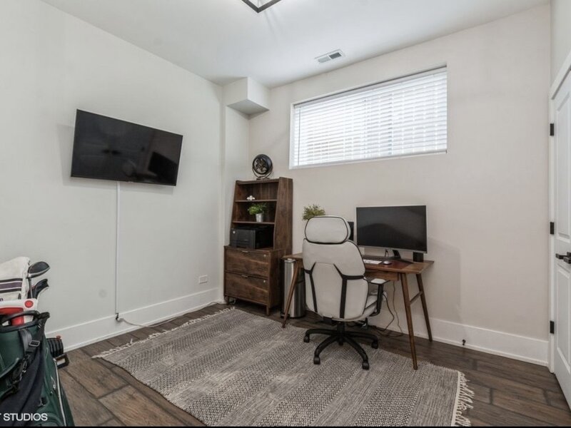 1818 N Sawyer Avenue Chicago IL 60647