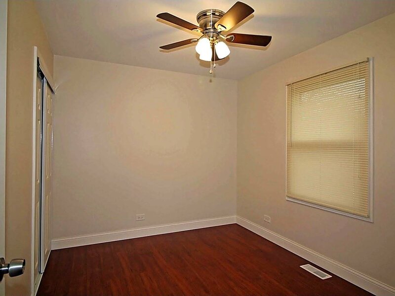 899 Colony Lake Drive Schaumburg IL 60194