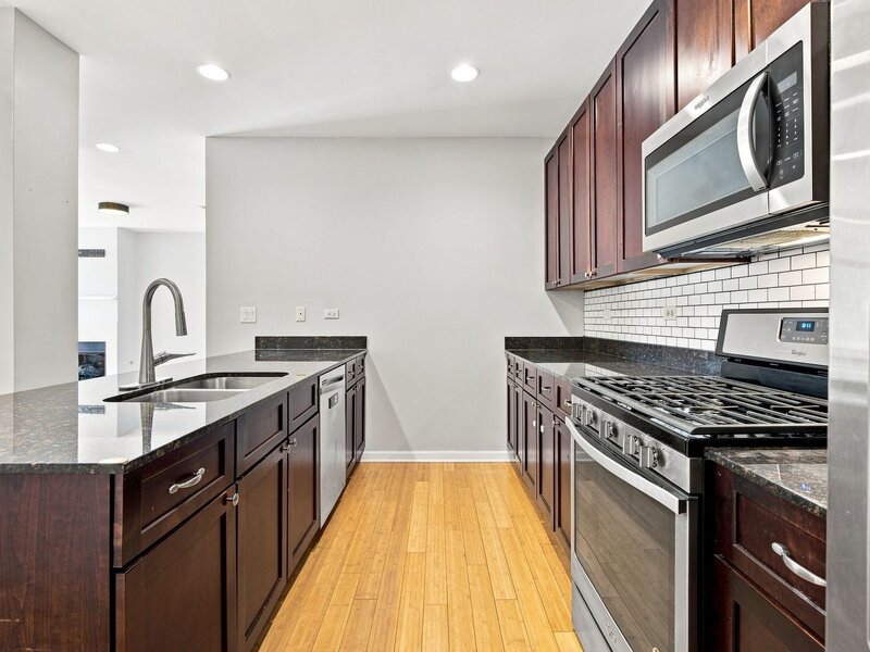 5300 N Lincoln Avenue Chicago IL 60625