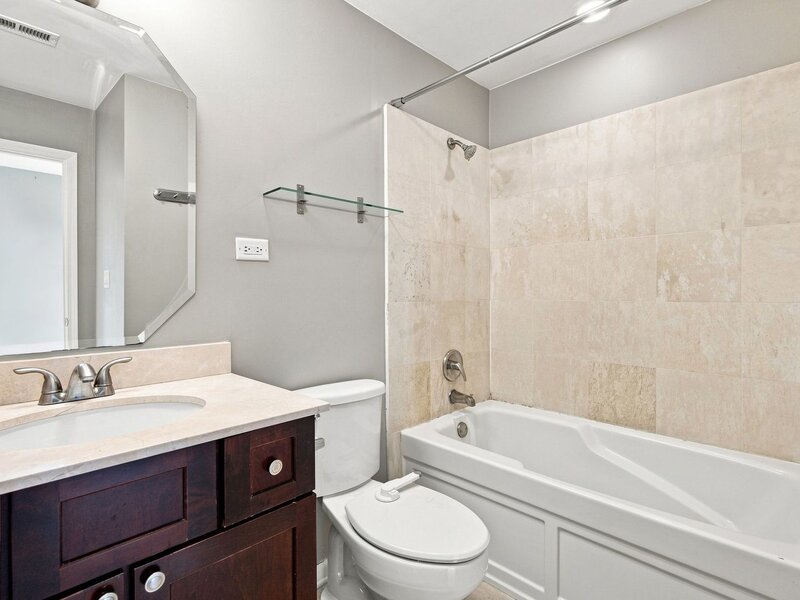 5300 N Lincoln Avenue Chicago IL 60625