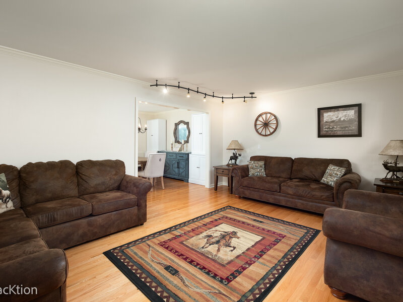 118 Carrol Road St. Charles IL 60174