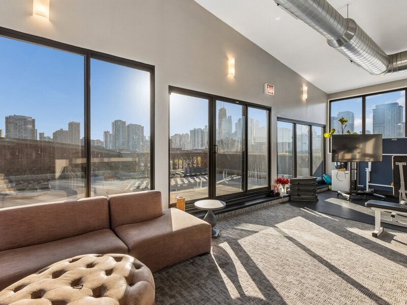 1426 N Orleans Street Chicago IL 60610
