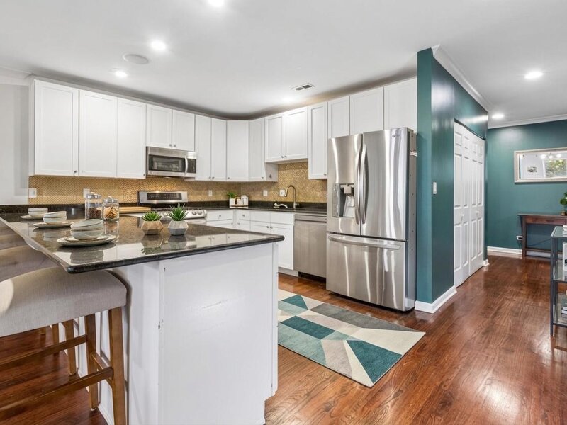 1426 N Orleans Street Chicago IL 60610