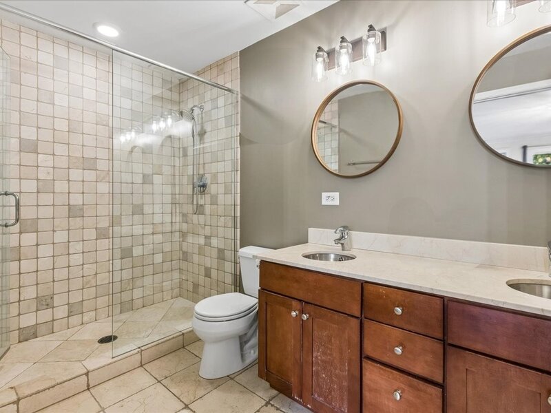 1426 N Orleans Street Chicago IL 60610