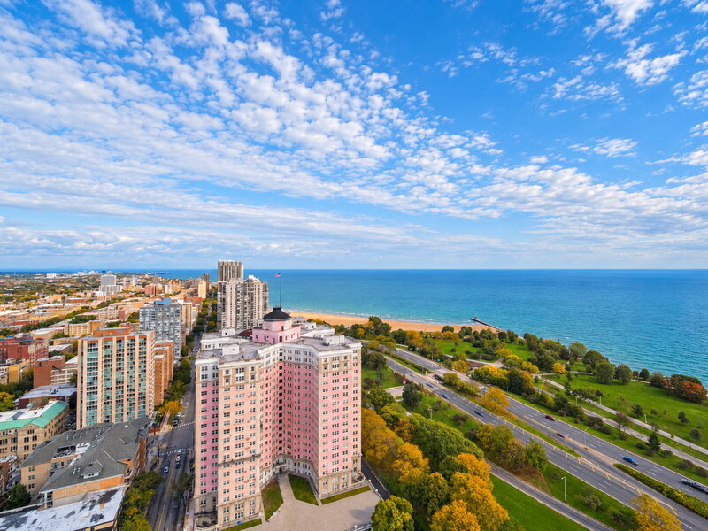 5455 N Sheridan Road Chicago IL 60640