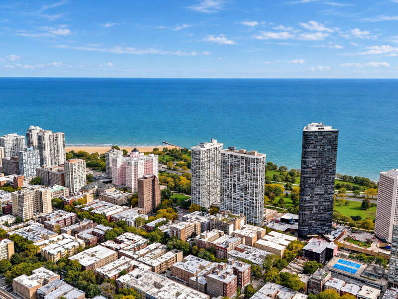 5455 N Sheridan Road Chicago IL 60640