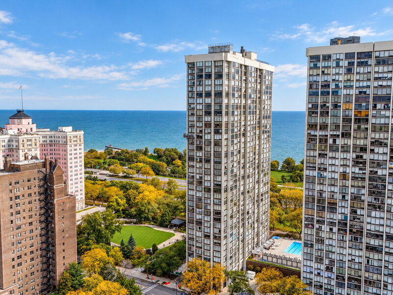 5455 N Sheridan Road Chicago IL 60640