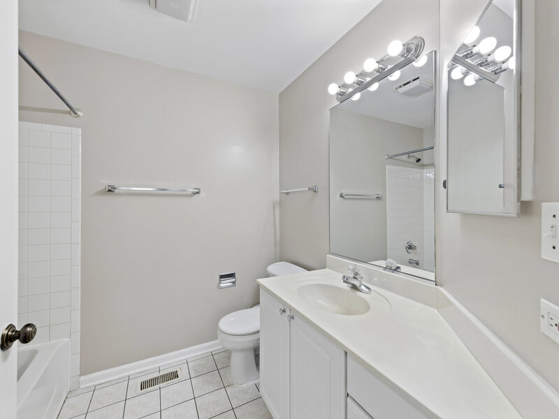 1922 Heron Avenue Schaumburg IL 60193