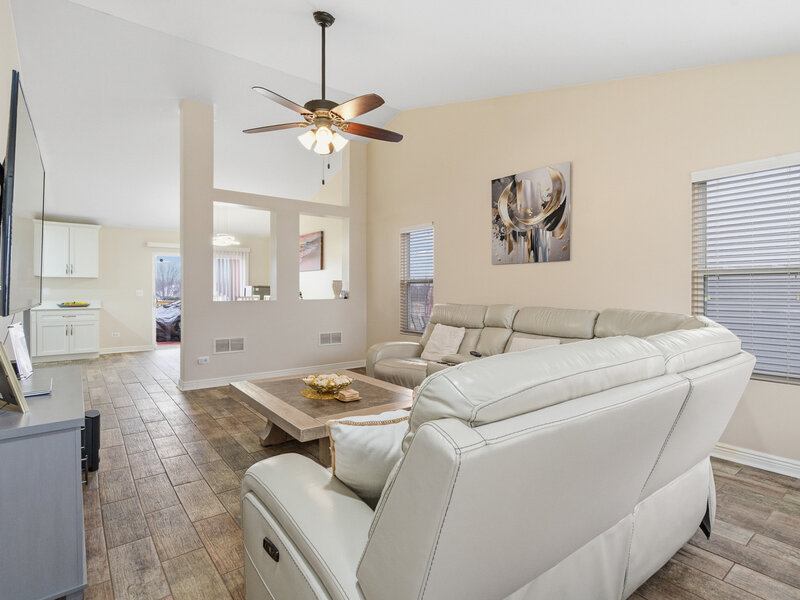 1594 Arborwood Circle Romeoville IL 60446