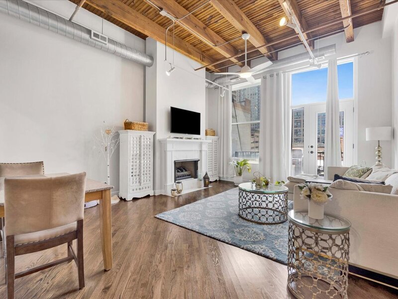 616 W Fulton Street Chicago IL 60661