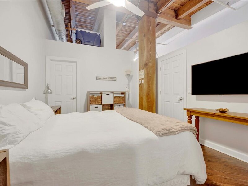 616 W Fulton Street Chicago IL 60661