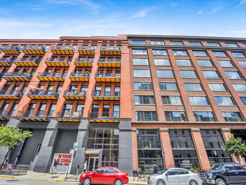 616 W Fulton Street Chicago IL 60661