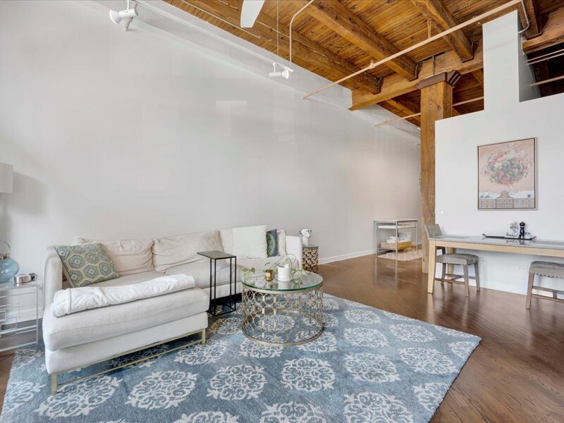 616 W Fulton Street Chicago IL 60661