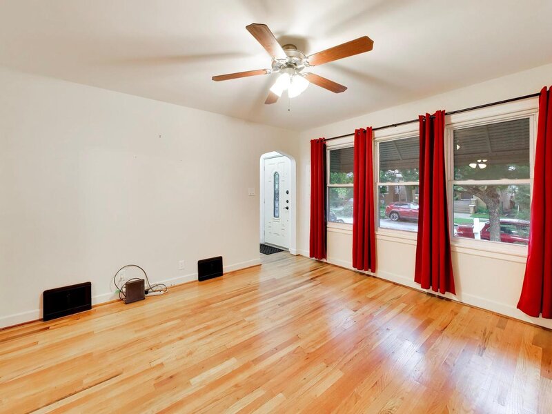 5012 N Tripp Avenue Chicago IL 60630