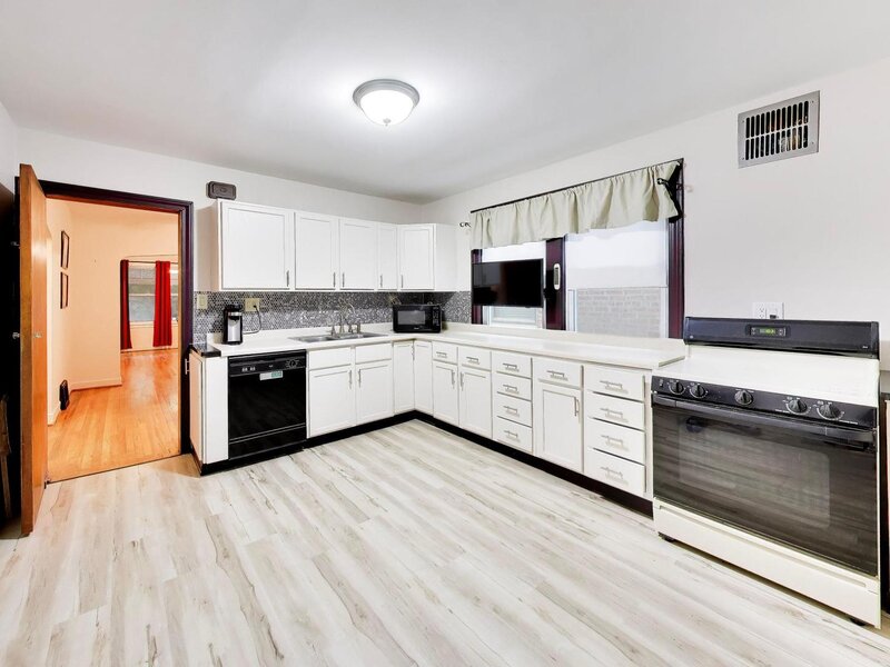 5012 N Tripp Avenue Chicago IL 60630