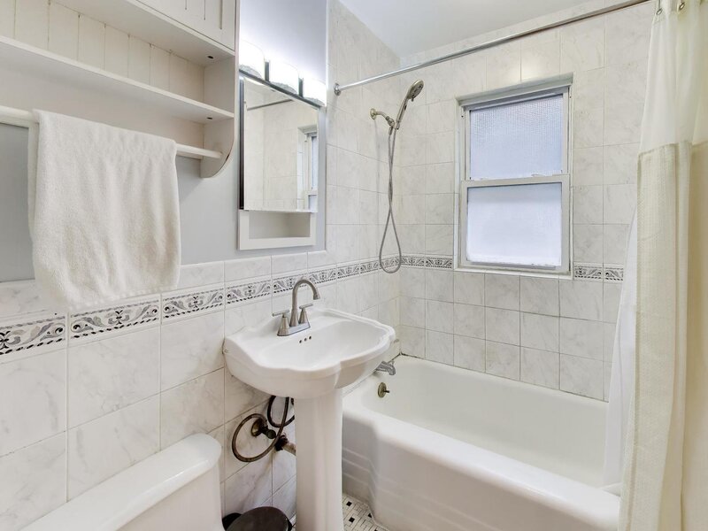 5012 N Tripp Avenue Chicago IL 60630