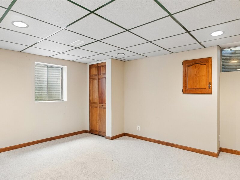1527 Abbotsford Drive Naperville IL 60563