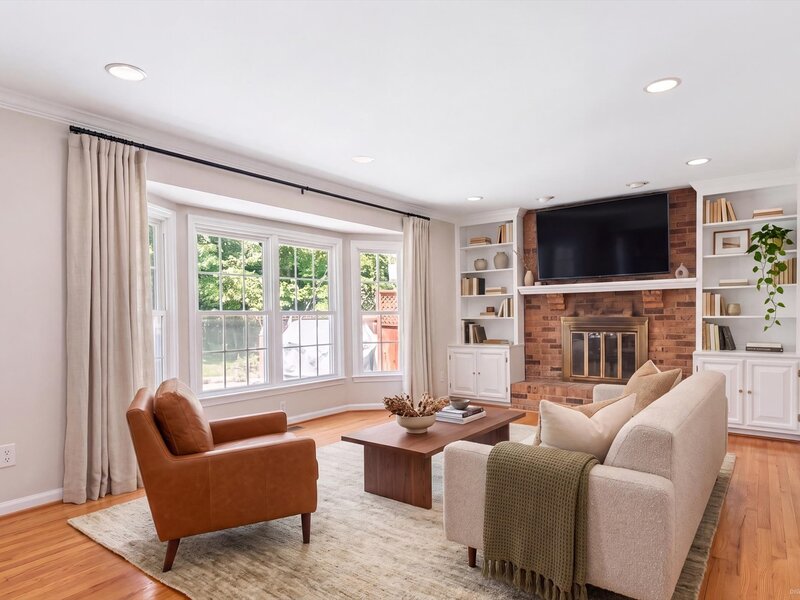 1527 Abbotsford Drive Naperville IL 60563