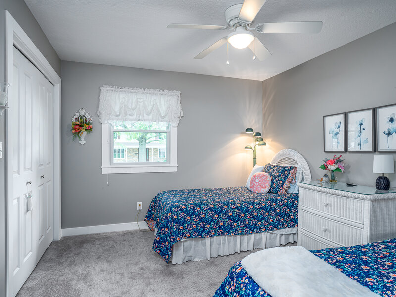 1324 Hayes Court Davenport IA 52804