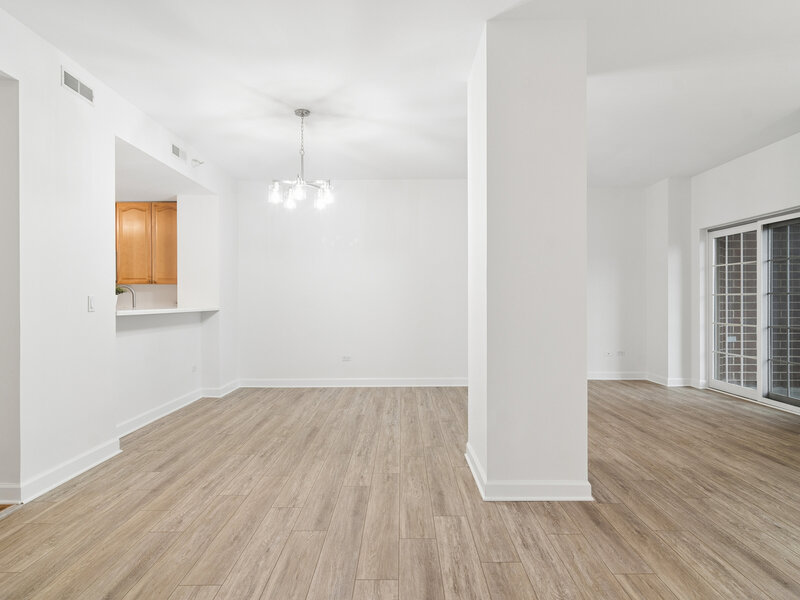44 N Vail Avenue Arlington Heights IL 60005
