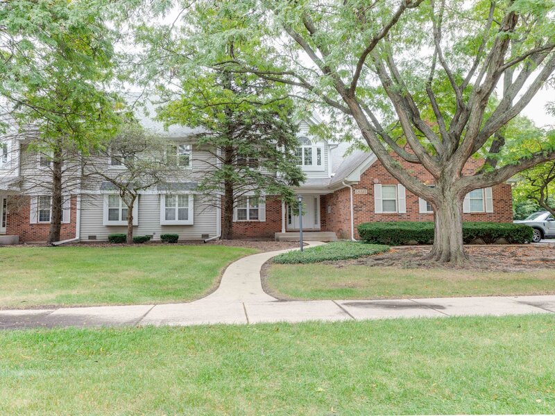5 Scots Drive Naperville IL 60563