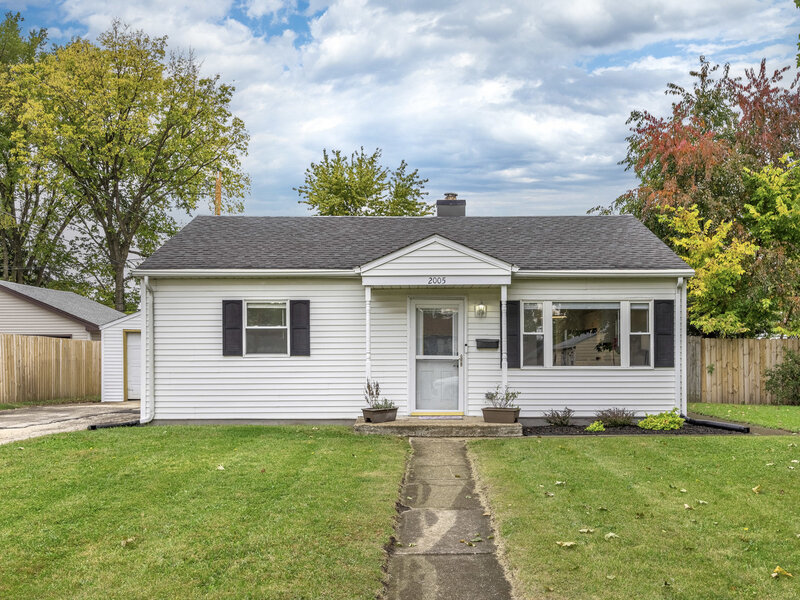 2005 Capri Avenue Joliet IL 60436