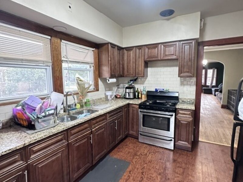 2502 Orchard Street Blue Island IL 60401