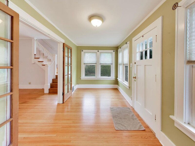 1003 Ash Street St. Charles IL 60174