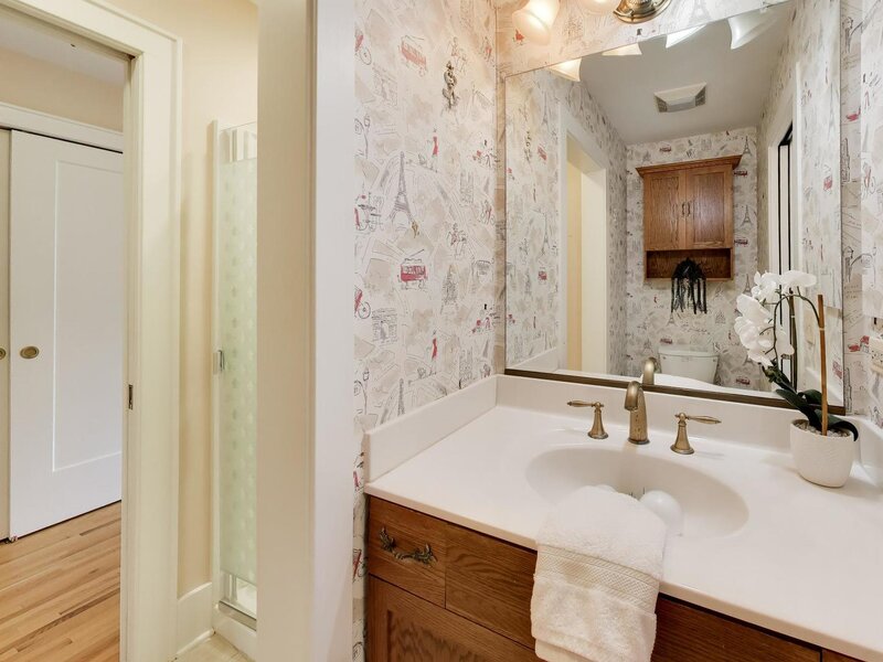 1003 Ash Street St. Charles IL 60174